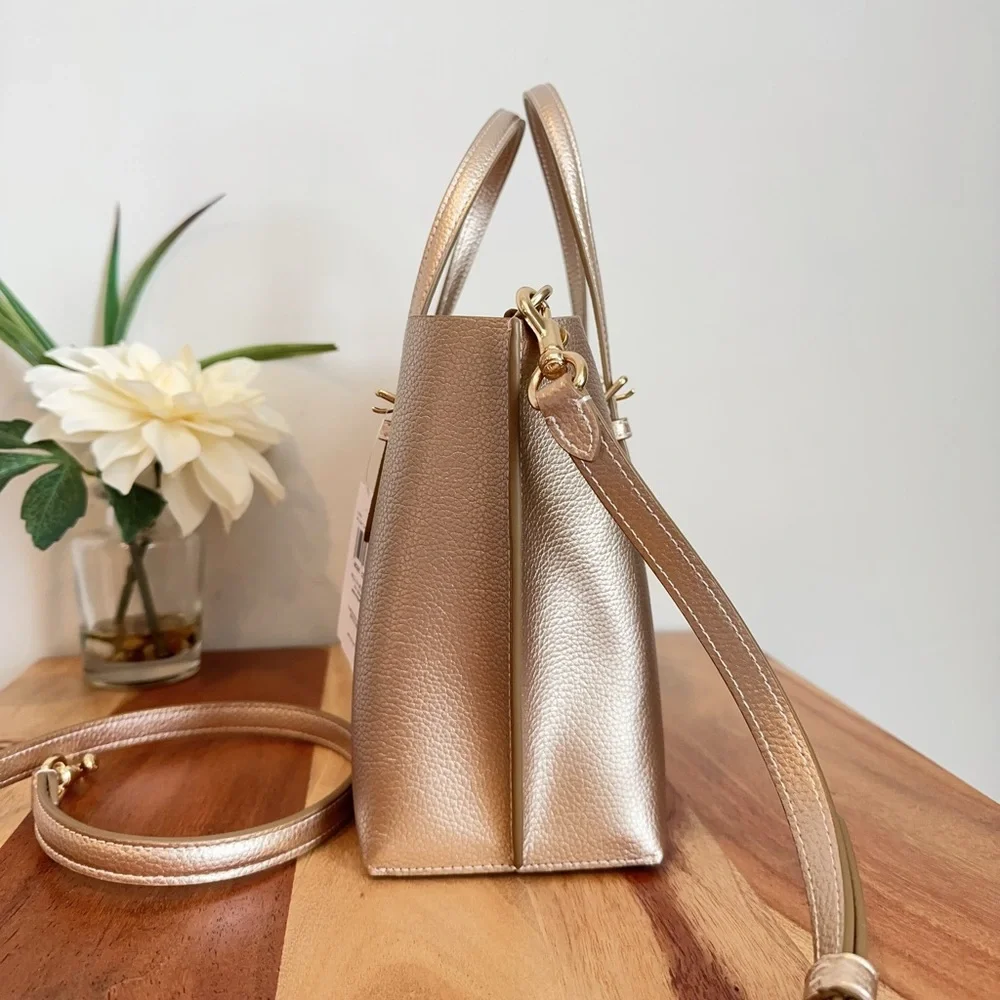 NWT Coach Mollie Tote Bag 25‎
